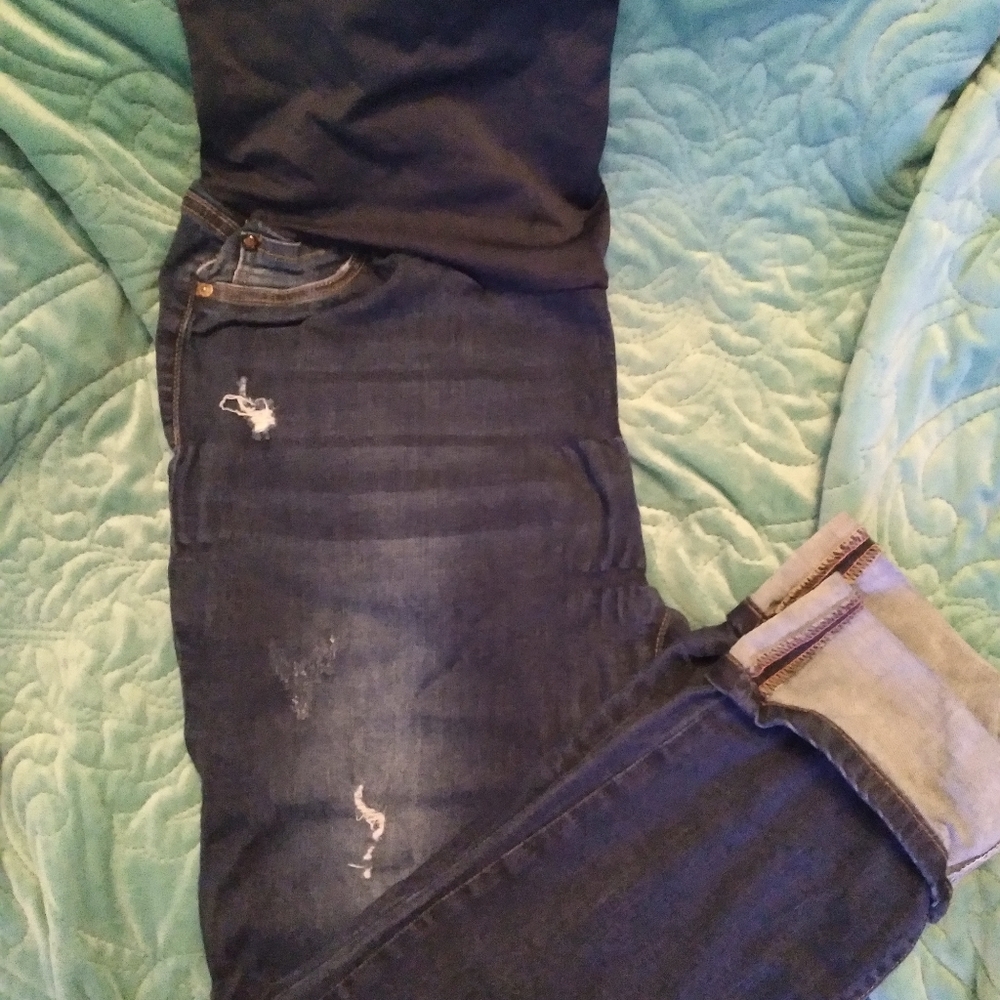 Maternity capris